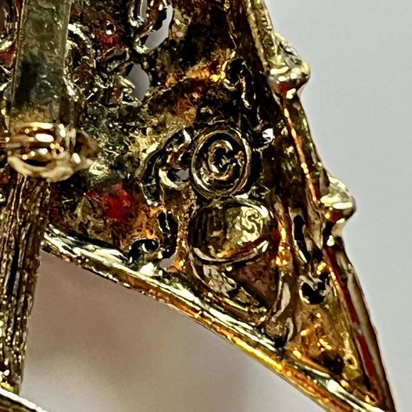 Weiss Elegant Gold and Multicolor Christmas Tree Brooch - Picture 5 of 6